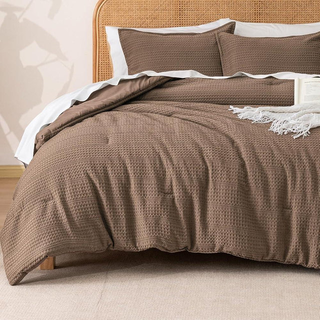 PHF Soft Waffle Comforter Set King Size- Comfy Breathable Waffle Weave Comforter with 2 Pillow Shams, 3 Pieces No Snagging Lightweight Bedding Set for All Season, Cocoa Brown