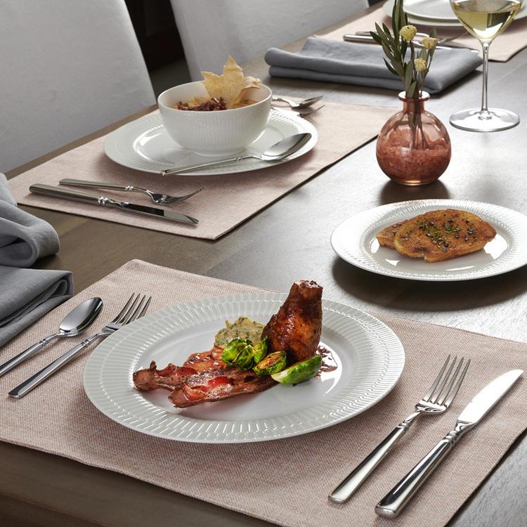 Oneida, Easton 5-Piece Fine Flatware Set, Service For 1 | Zola