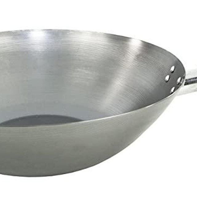 IMUSA USA WPAN-10018 Non-coated Wok with Wooden Handles 14-Inch, Silver