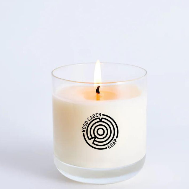Wood Cabin Keap Candle