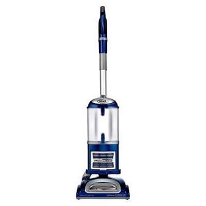 Shark Navigator Lift-Away Deluxe