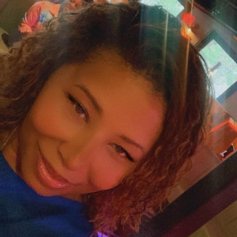 Nikki ( Aunt of bride)