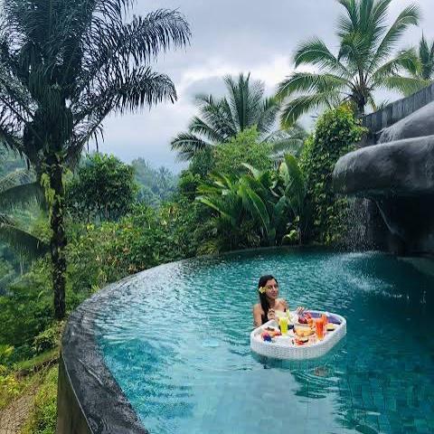 Floating Breakfast in Bali