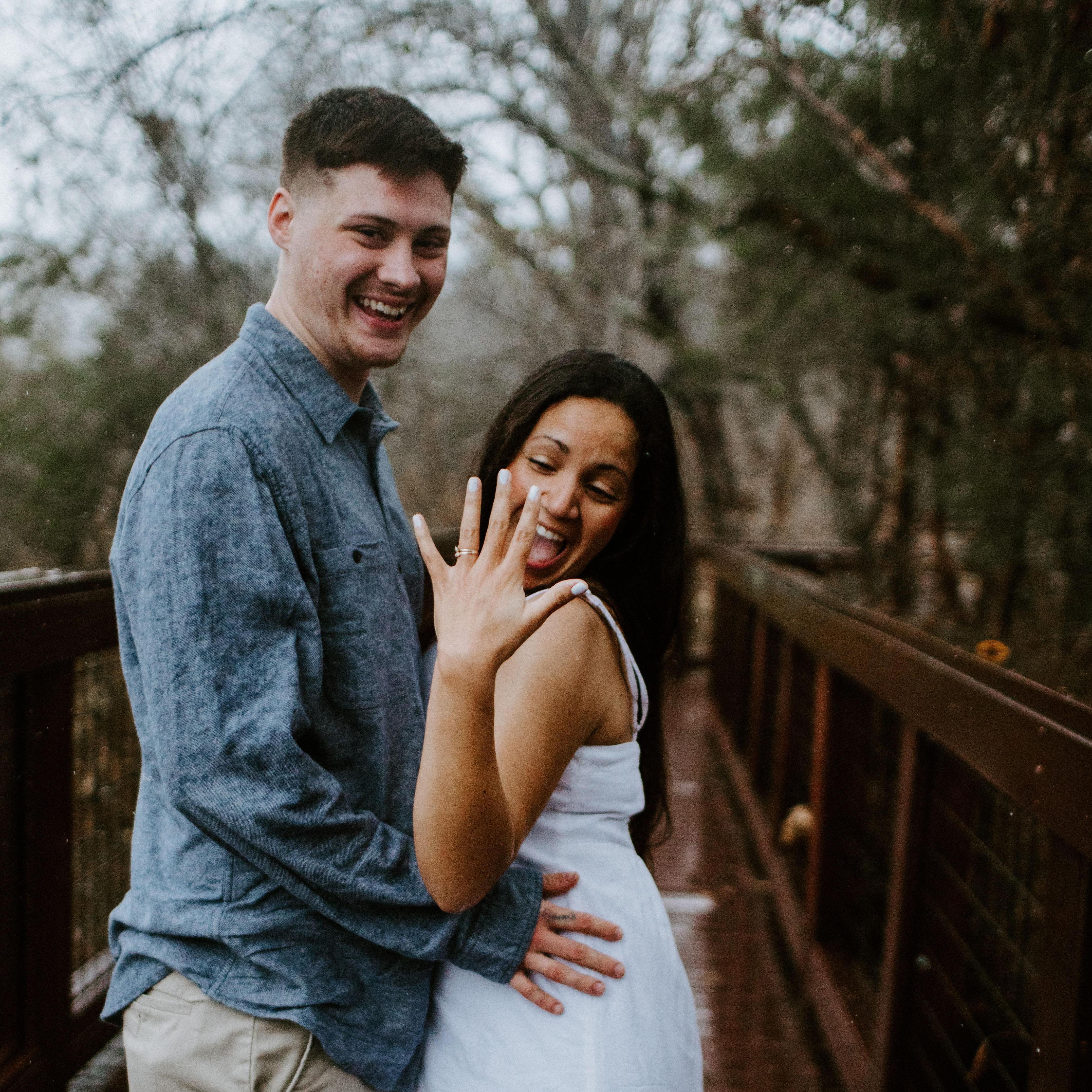 Ashlee shows off her ring!