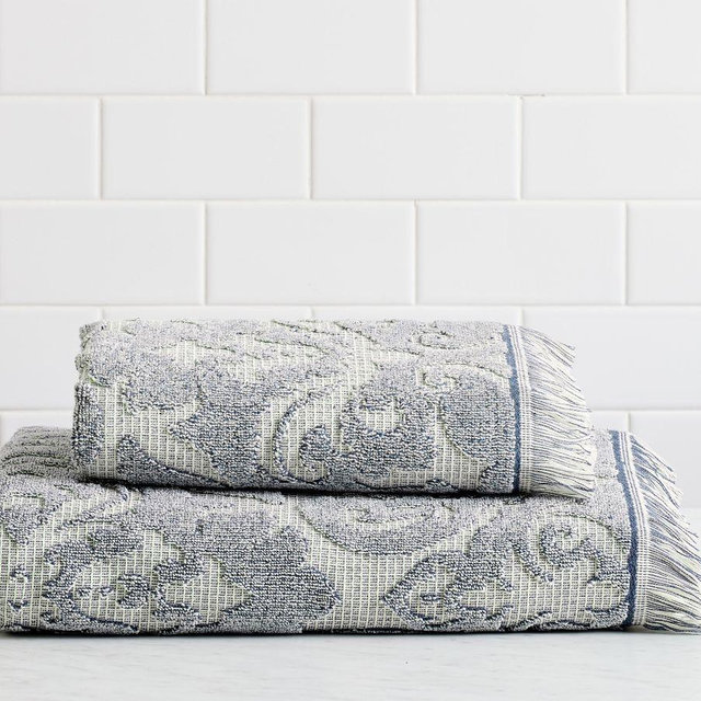 Delphine Sculpted Bath Towel,Blue
