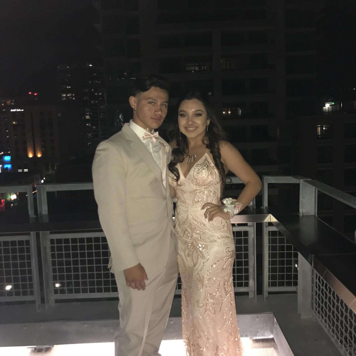 High school sweethearts 🤍
Prom 2017