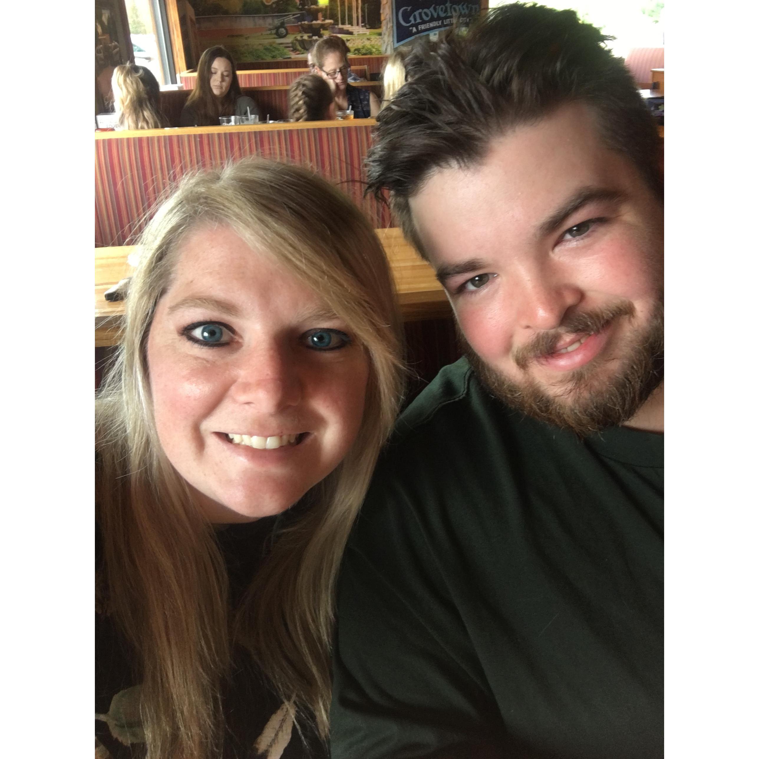 Date night at Applebee’s.