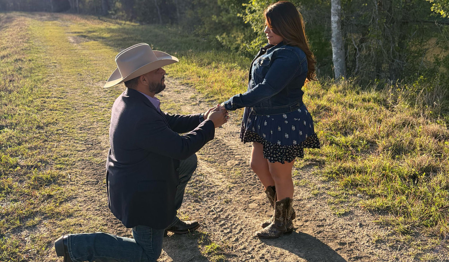 The Wedding Website of Jennifer Alvarado and Paul Resendez