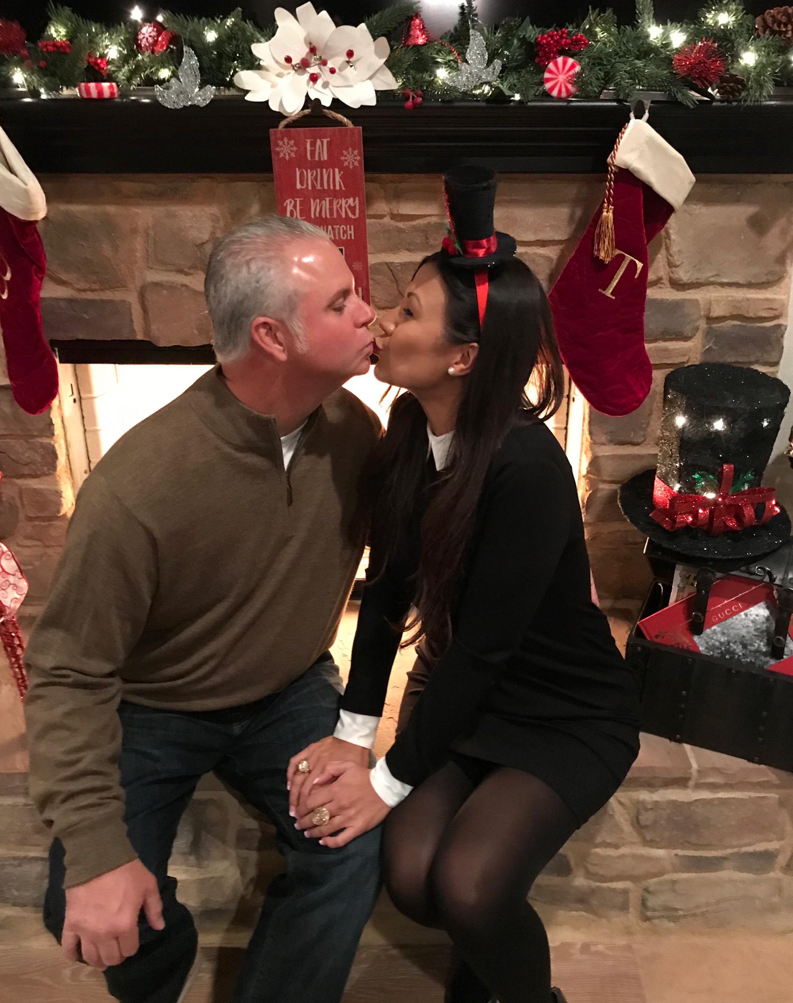 Christmas Eve San Juan Capistrano 2017. Drunk Santa showed up that night!🎅🏼