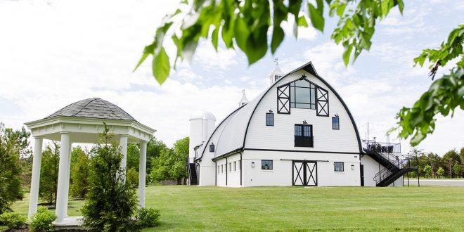 The Wedding Website of Rebecca Angelini and Tommy Royer