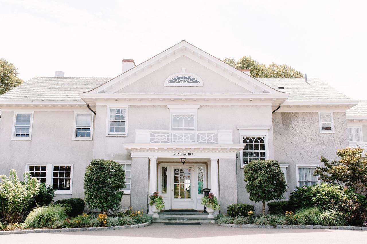 The Wedding Website of Jacqueline Dominger and Jake Kolar