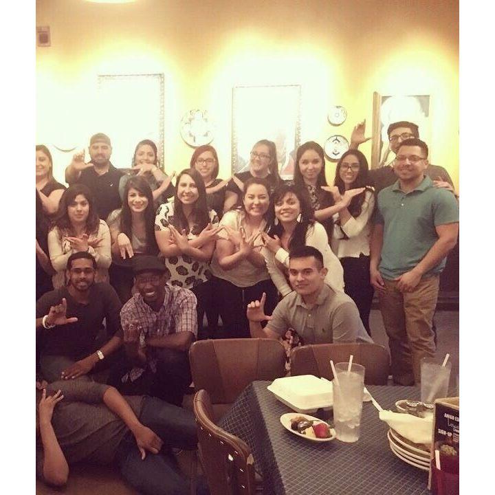 March 2017 - Can you find us? We were not a couple yet here.
Nos pueden encontrar? Todavía no éramos pareja en esta foto.