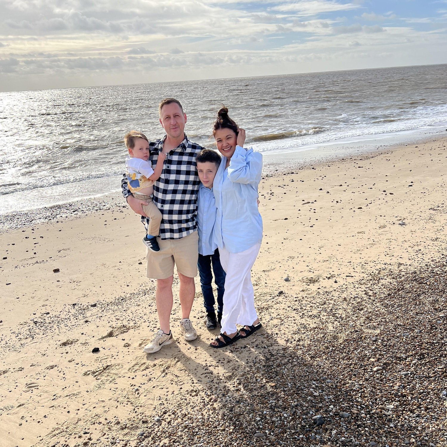 Walk in Lowestoft Beach with the boys! ❤️