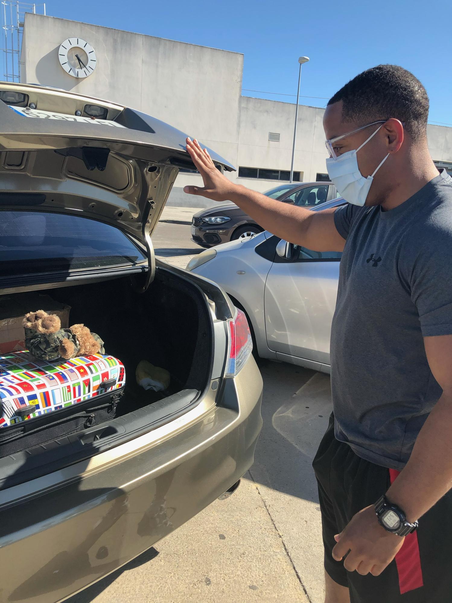 Isha makes it to Spain without getting locked up abroad and Travis picks her up.