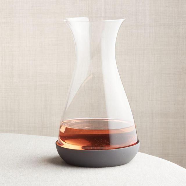 Glass Carafe with Cooling Base