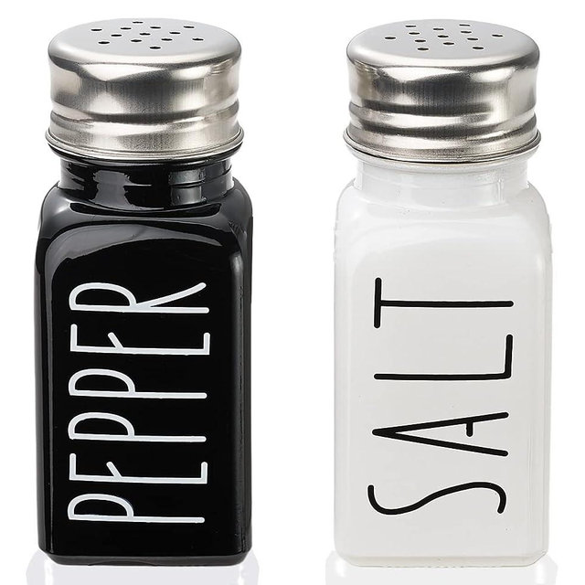 Farmhouse Salt And Pepper Shakers Set,Kitchen Decor,Glass Salt And Pepper Shakers Set,Cute Salt Shaker,Gift For Women,Modern Farmhouse Decor,Home Decor,Wedding Decor Rubbing Off(NEW BATCH)