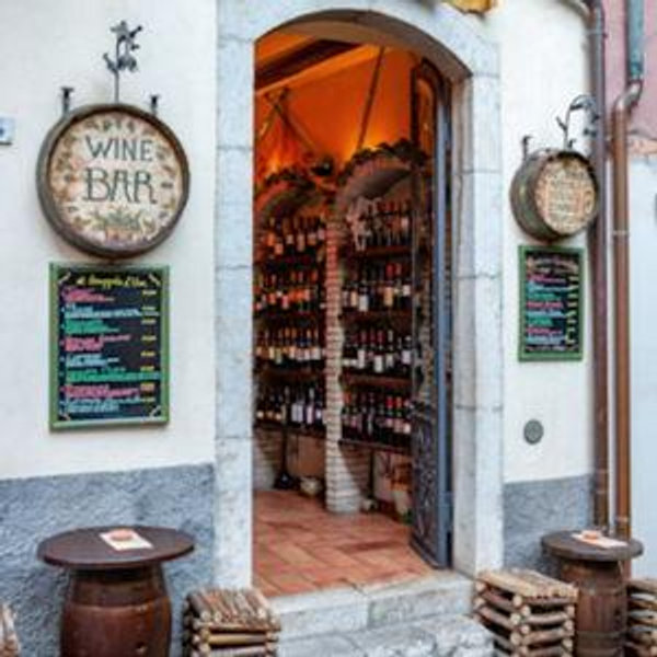 Wine bar tasting for two