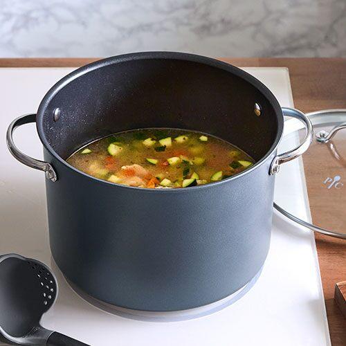 8-qt. (7.6-L) Nonstick Stock Pot