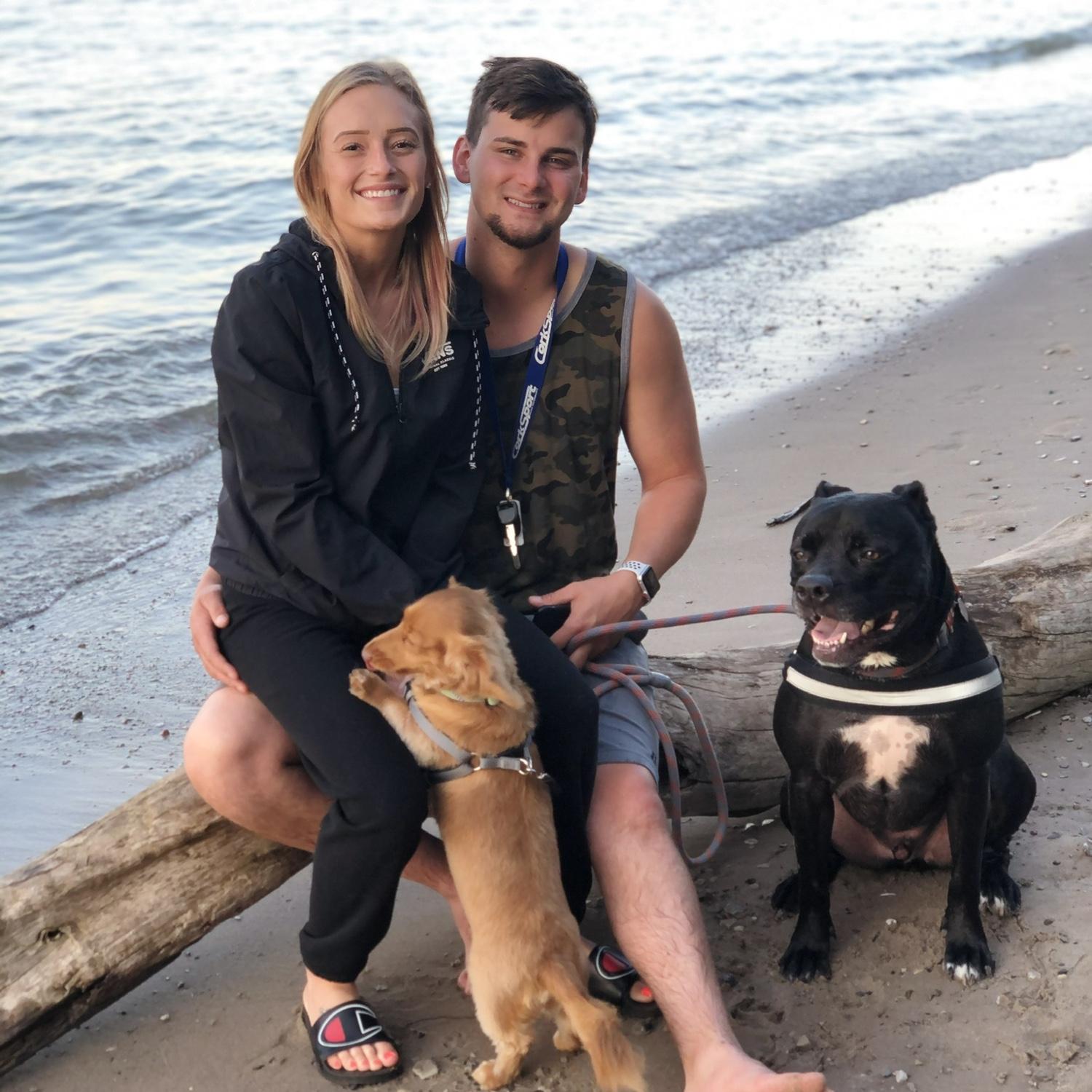 First pic with the pups 🫶🏼
