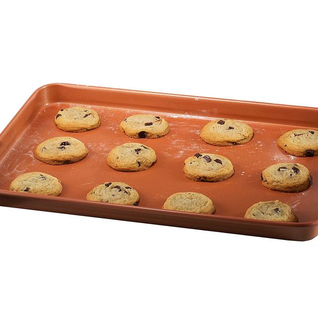Gotham Steel Bakeware Nonstick Cookie Sheet XL Baking Tray Even Heat Non-Warp Technology Ultra Nonstick Ceramic Dishwasher Safe, Pro Heavy-Duty Chef’s Bakeware 17.7” x 12.7” Full Size Cookie Sheet