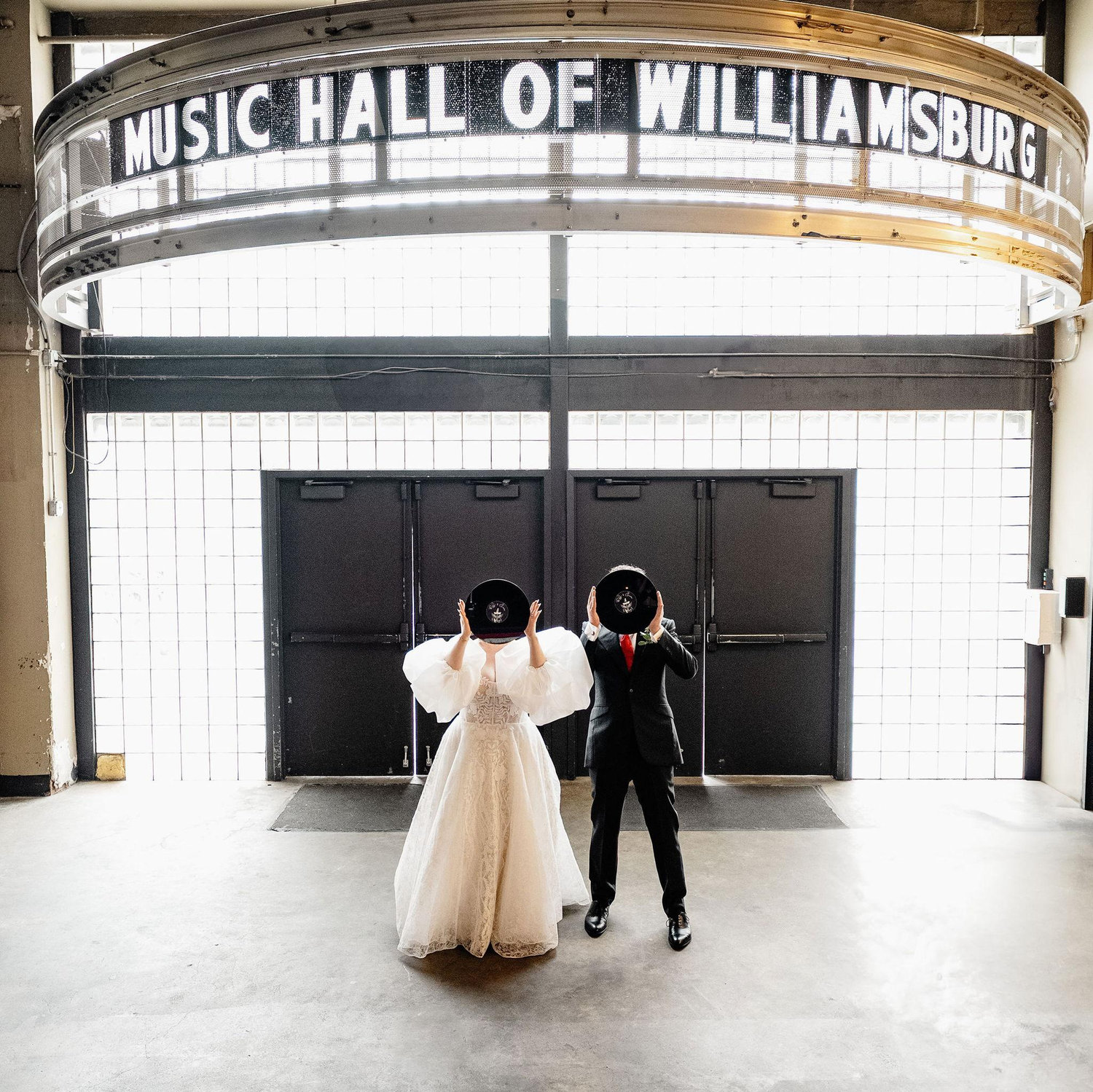 Laura Schnaidt and Raffi Holoszyc-Pimentel wedding