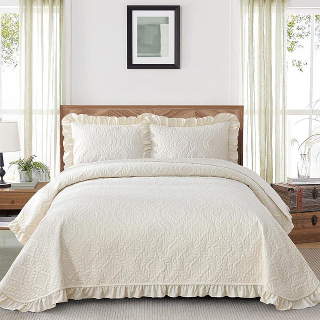 DJY Beige Quilt Set Queen Size, Cream Ruffled Lightweight Soft Bedspread Coverlet, Basket Weave Quilted Blanket Thin Quilt Bed Cover for All Season - 3 Piece (1 Quilt, 2 Pillow Shams)