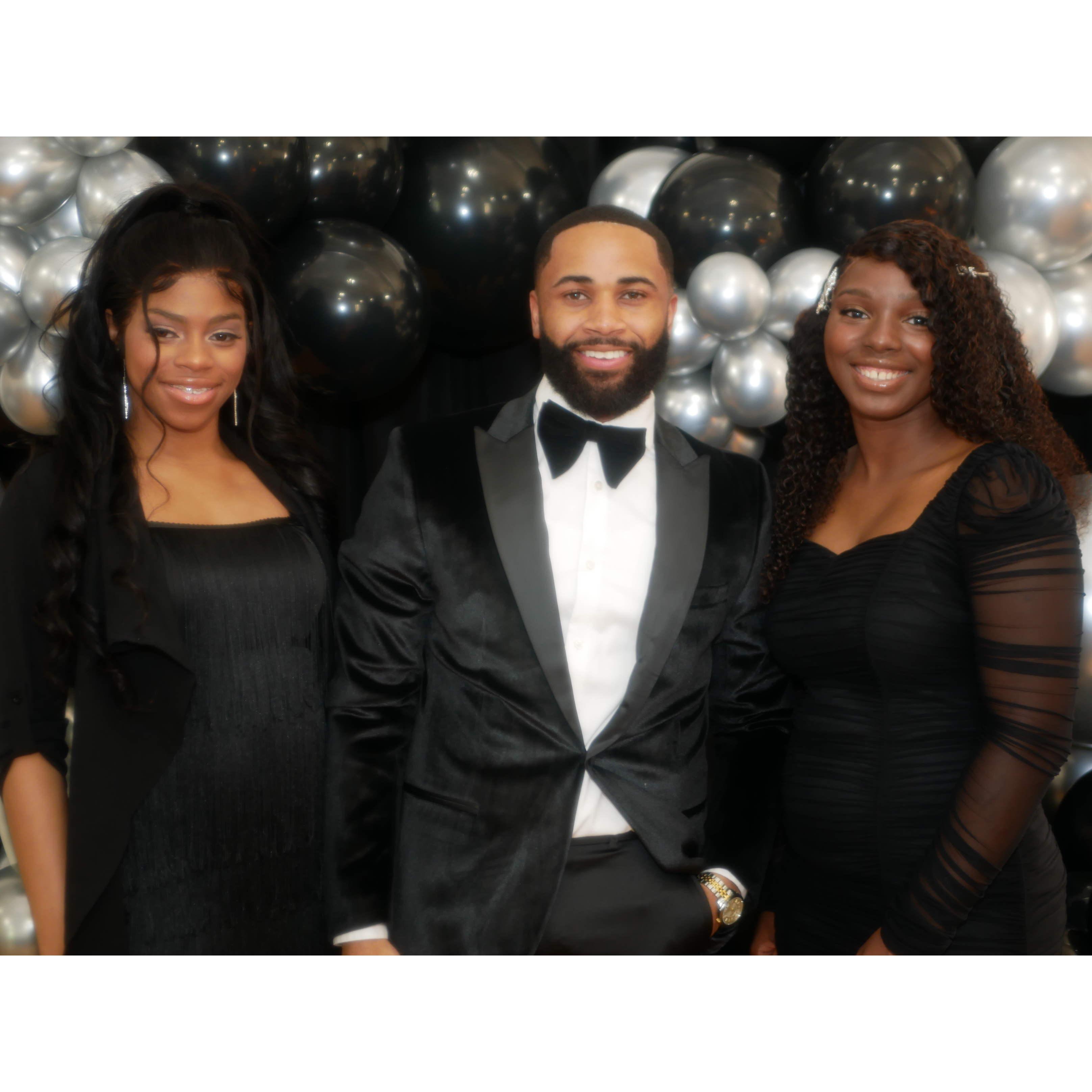 Our Engagement Party 07/03/2022: Family!