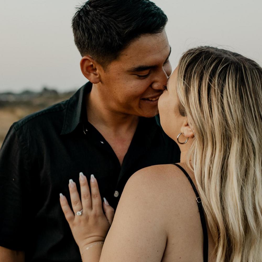 Carlos Perez and Megan Gilman's Wedding Website, image size:1000x1000