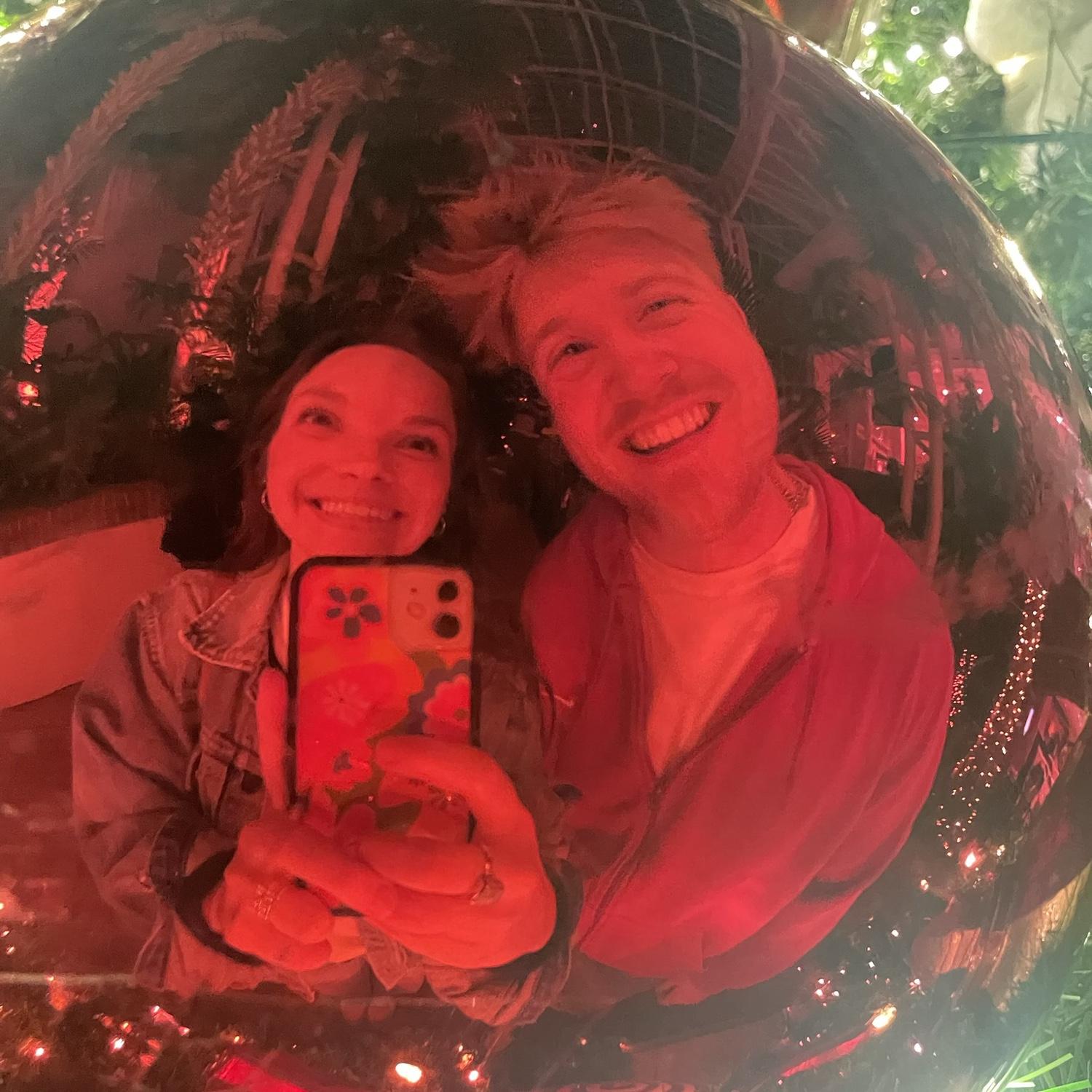 A silly selfie in an ornament at Opryland