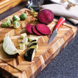 Herringbone Cutting Board with Juice Canal & Handgrips