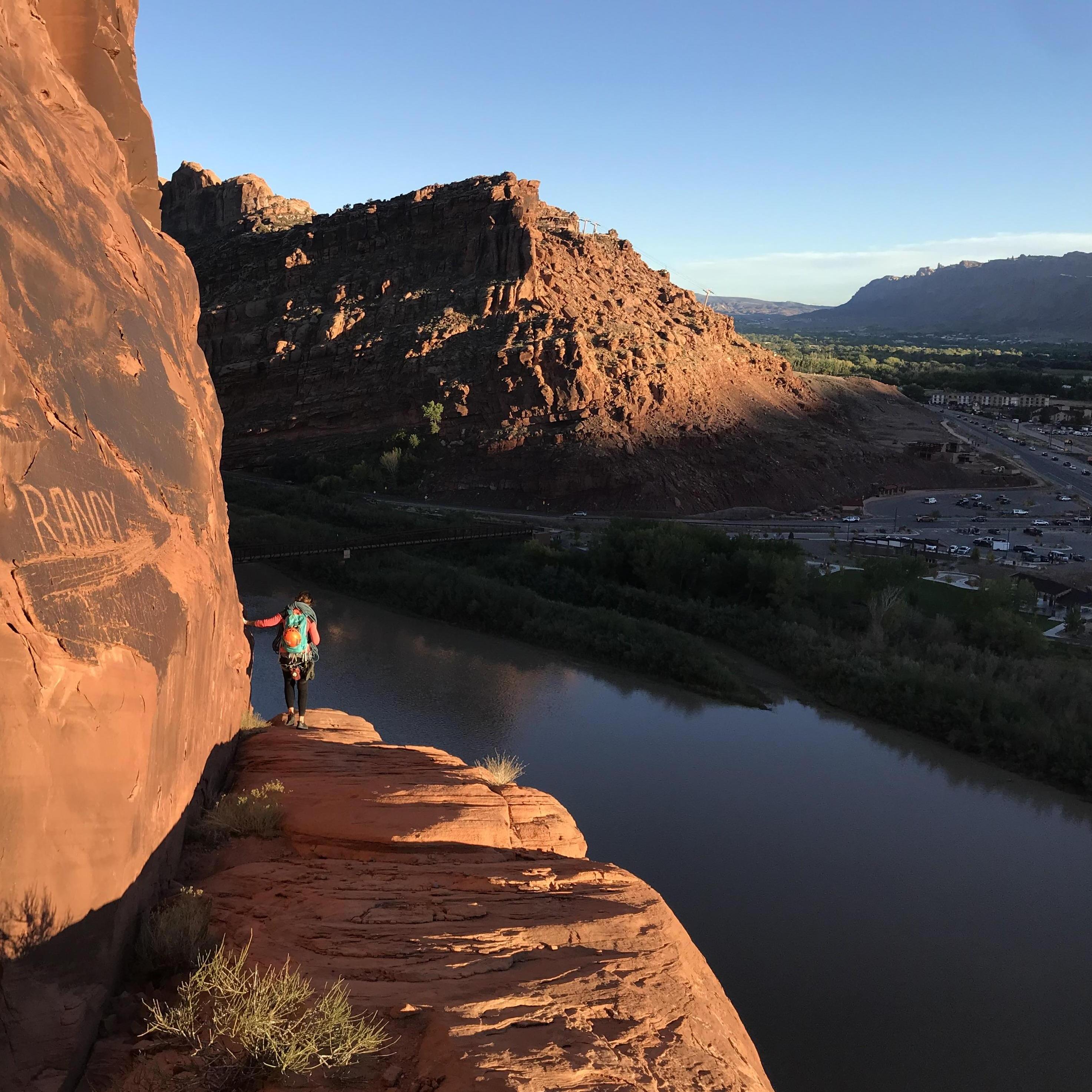 On the approach in Moab.