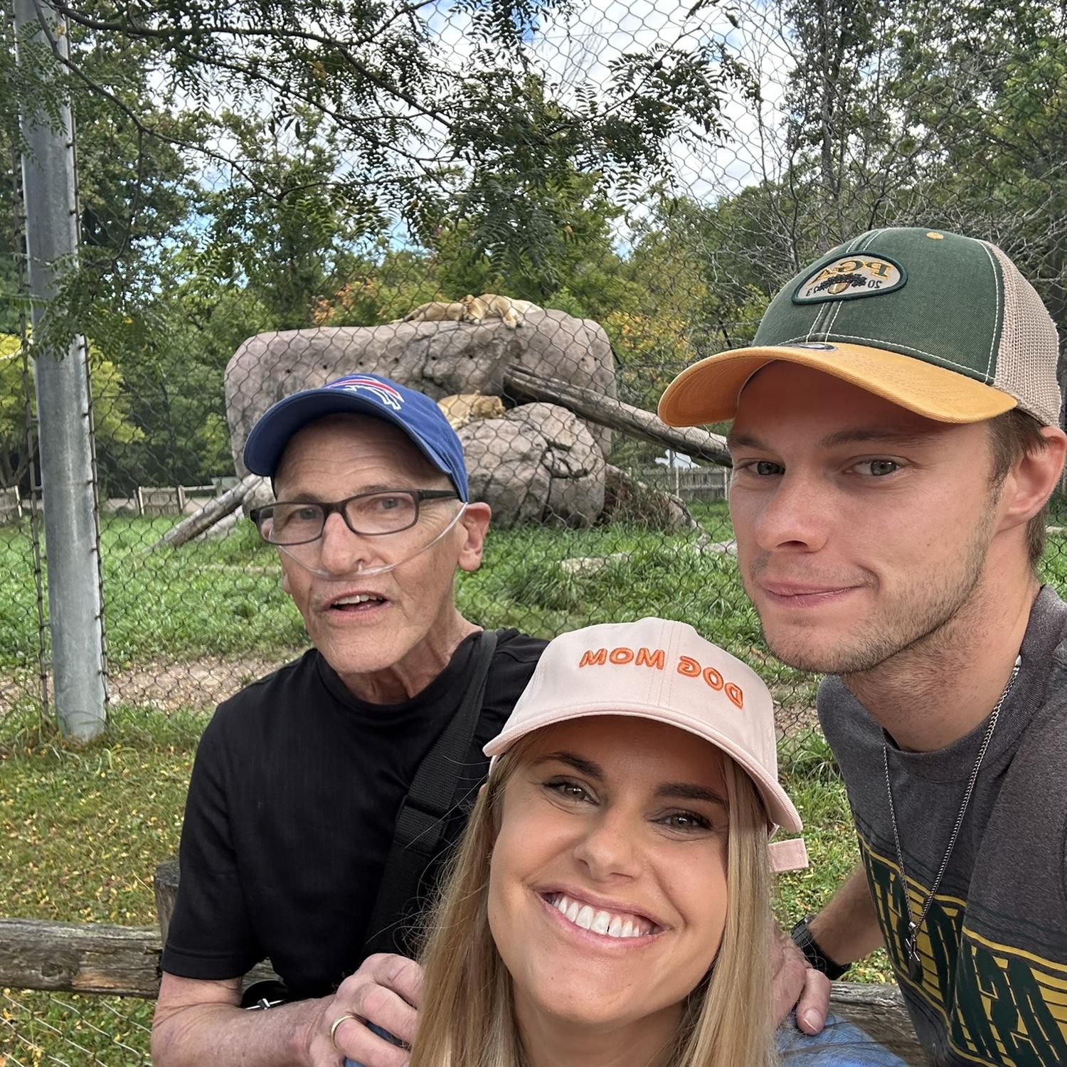 Went to the zoo with my Dad! 💙