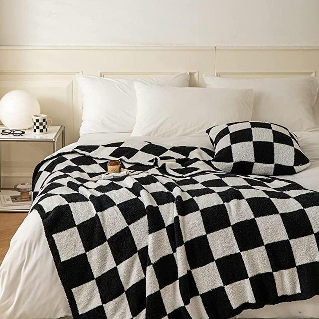 Ultra Soft Cozy Buffalo Checkerboard Grid Fluffy Microfiber Knitted Throw Blanket Lightweight Checkered Bed Blanket for Sofa Couch Bed Black 51"X63"