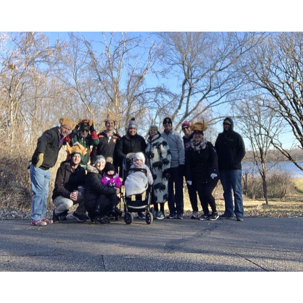 Turkey Trot Thanksgiving 2021 with Aubrey's family!