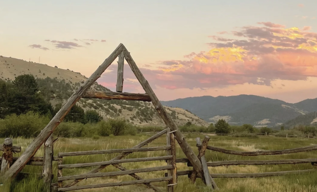 The Wedding Website of Sara Delaney and Jeff Hyatt