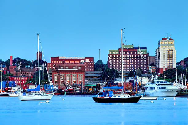 The Wedding Website of Oumaima Mansouri and Scott Martin