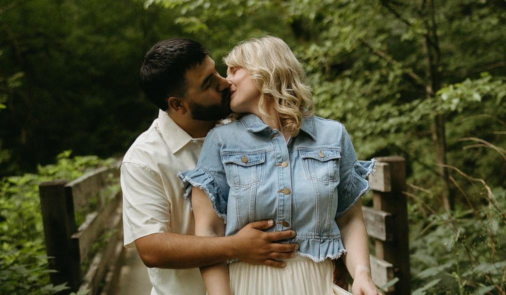 The Wedding Website of Johnathan Gonzalez and Leah Malek