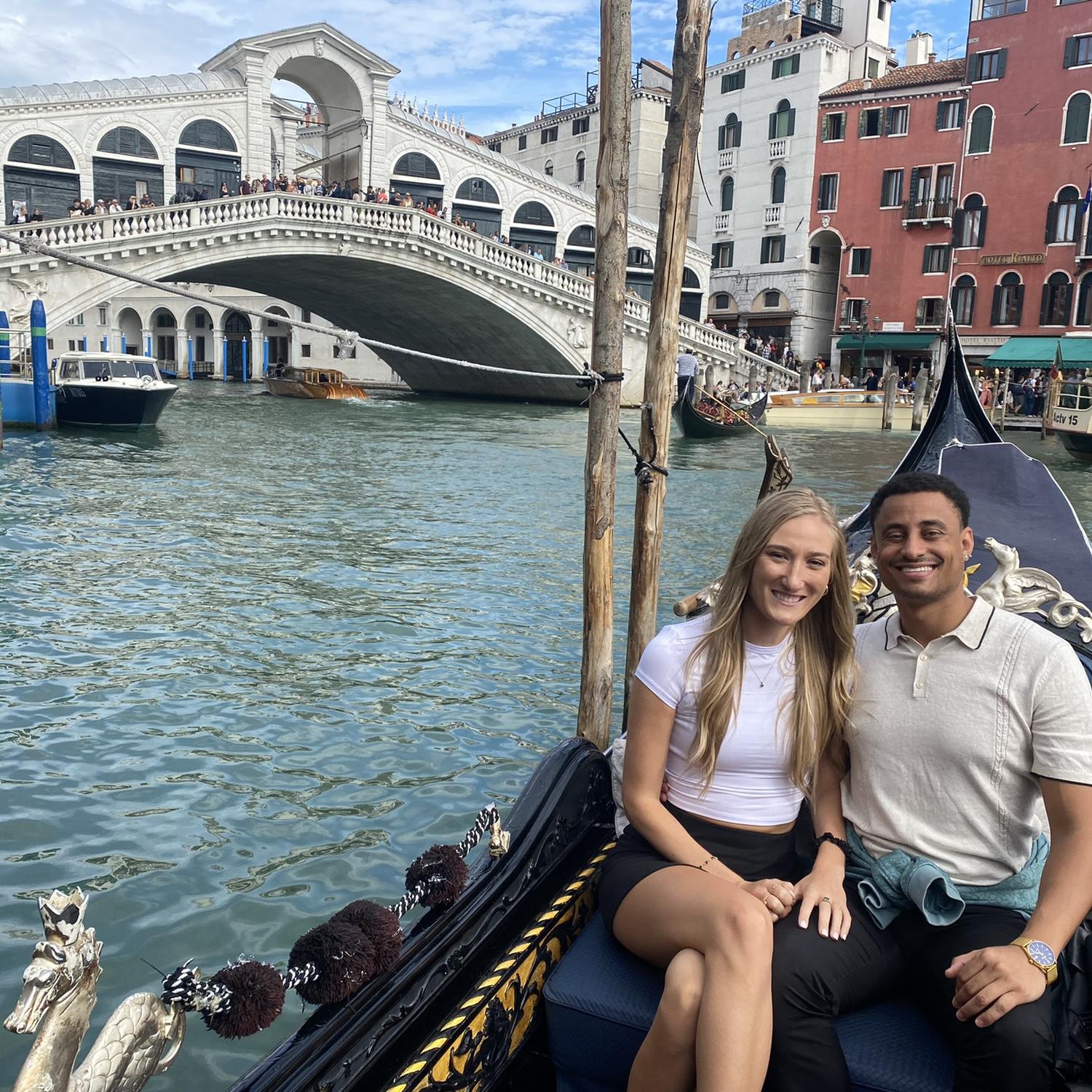 September 25, 2022 - Gondola ride in Venice - Ponte di Rialto bridge