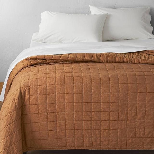 King Heavyweight Linen Blend Quilt Warm Brown - Casaluna™