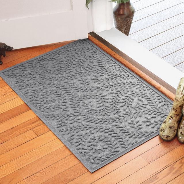 Weather Guard™ Boxwood 30-Inch x 45-Inch Door Mat in Medium Grey