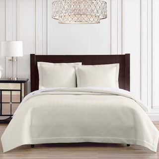 Diamond Quilted 3-Piece Coverlet Set