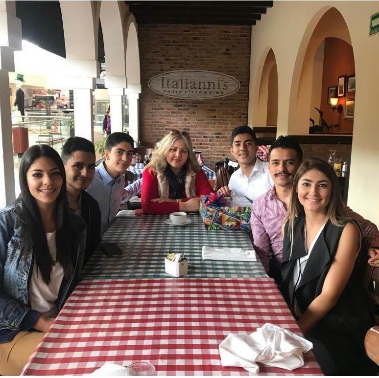 Recuerdos compartidos en familia (: