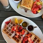Waypoint Café | Camarillo Airport
