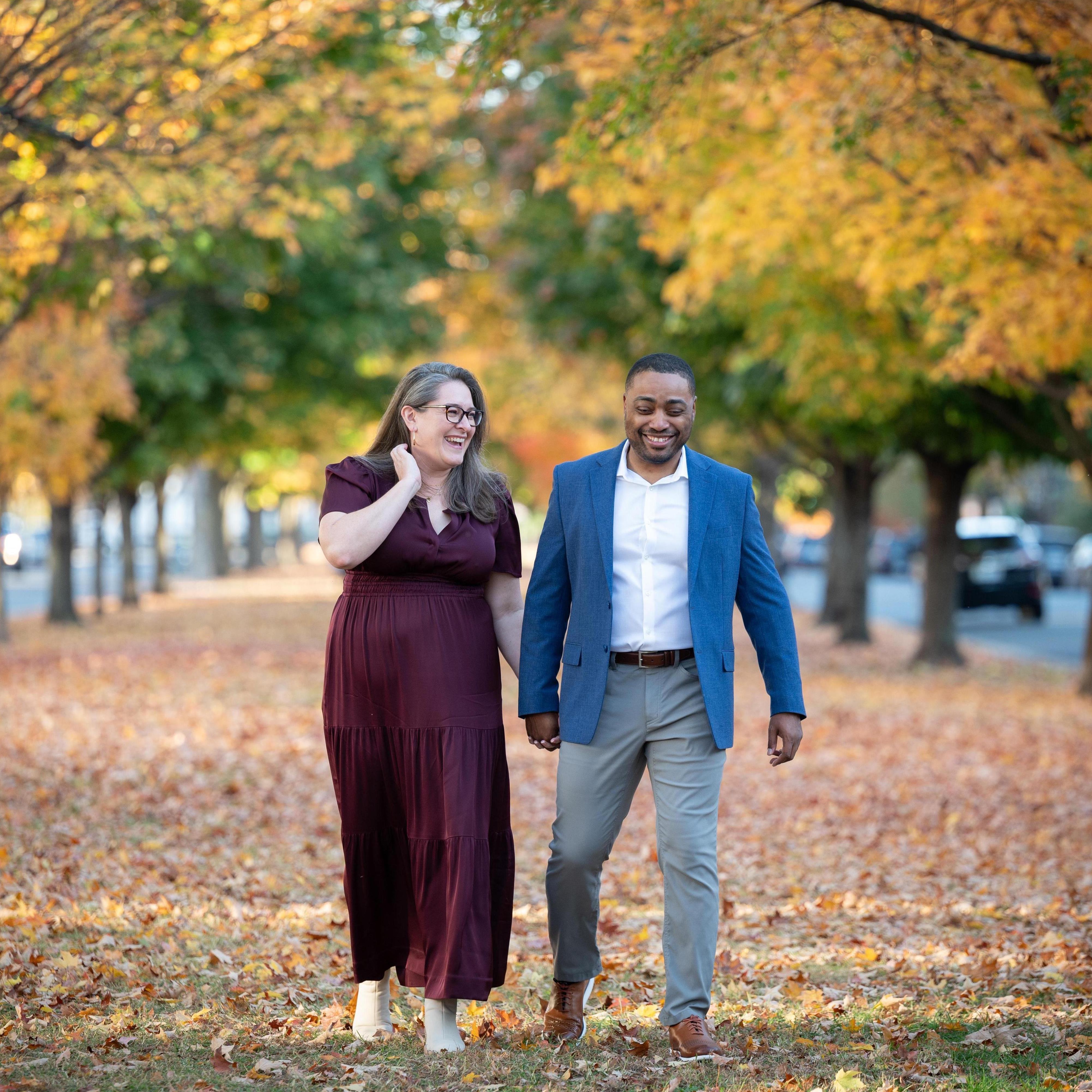 Engagement shoot in the middle of Monument Ave.
