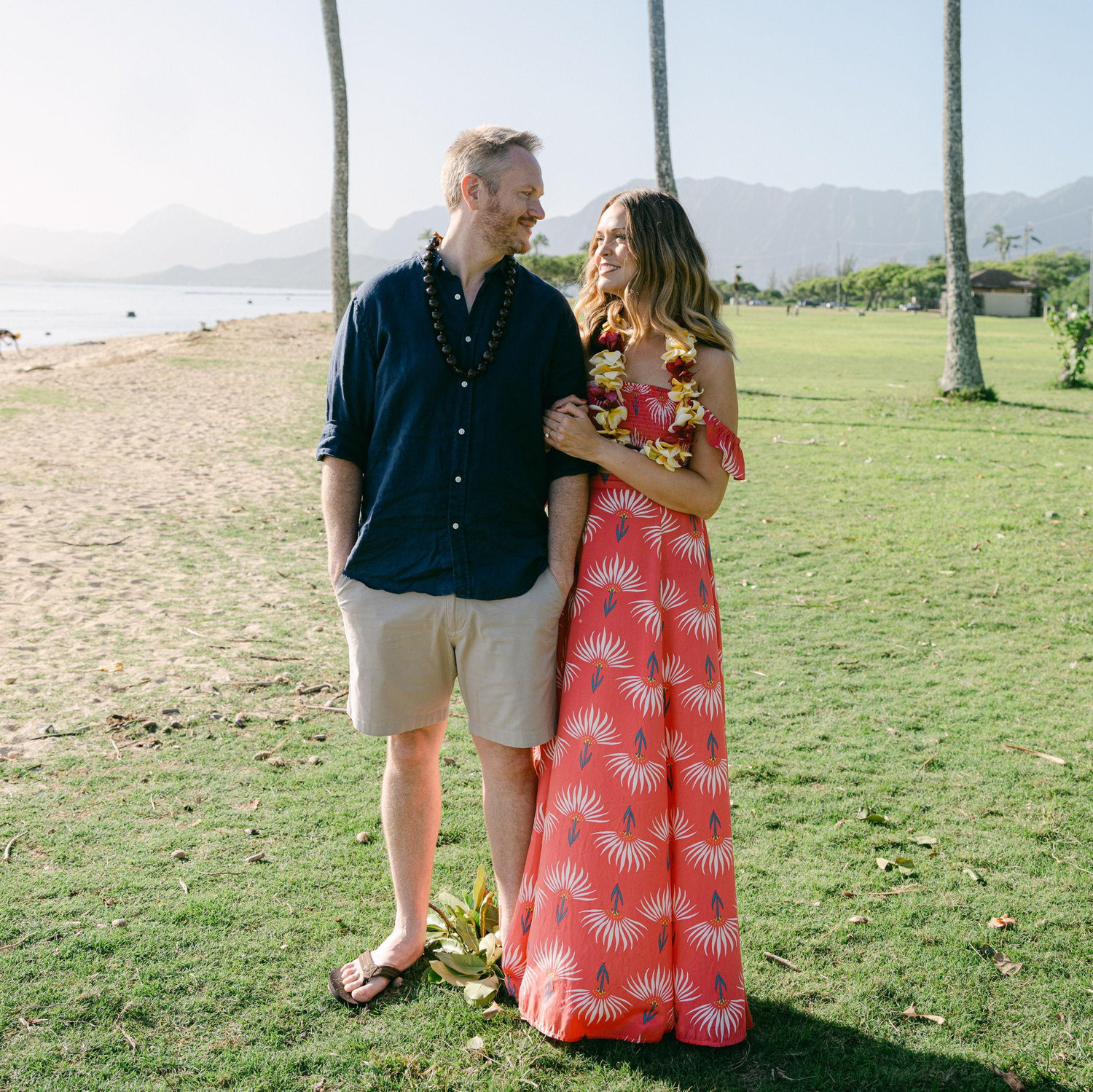 Engagement pictures in Oahu, Hawaii.