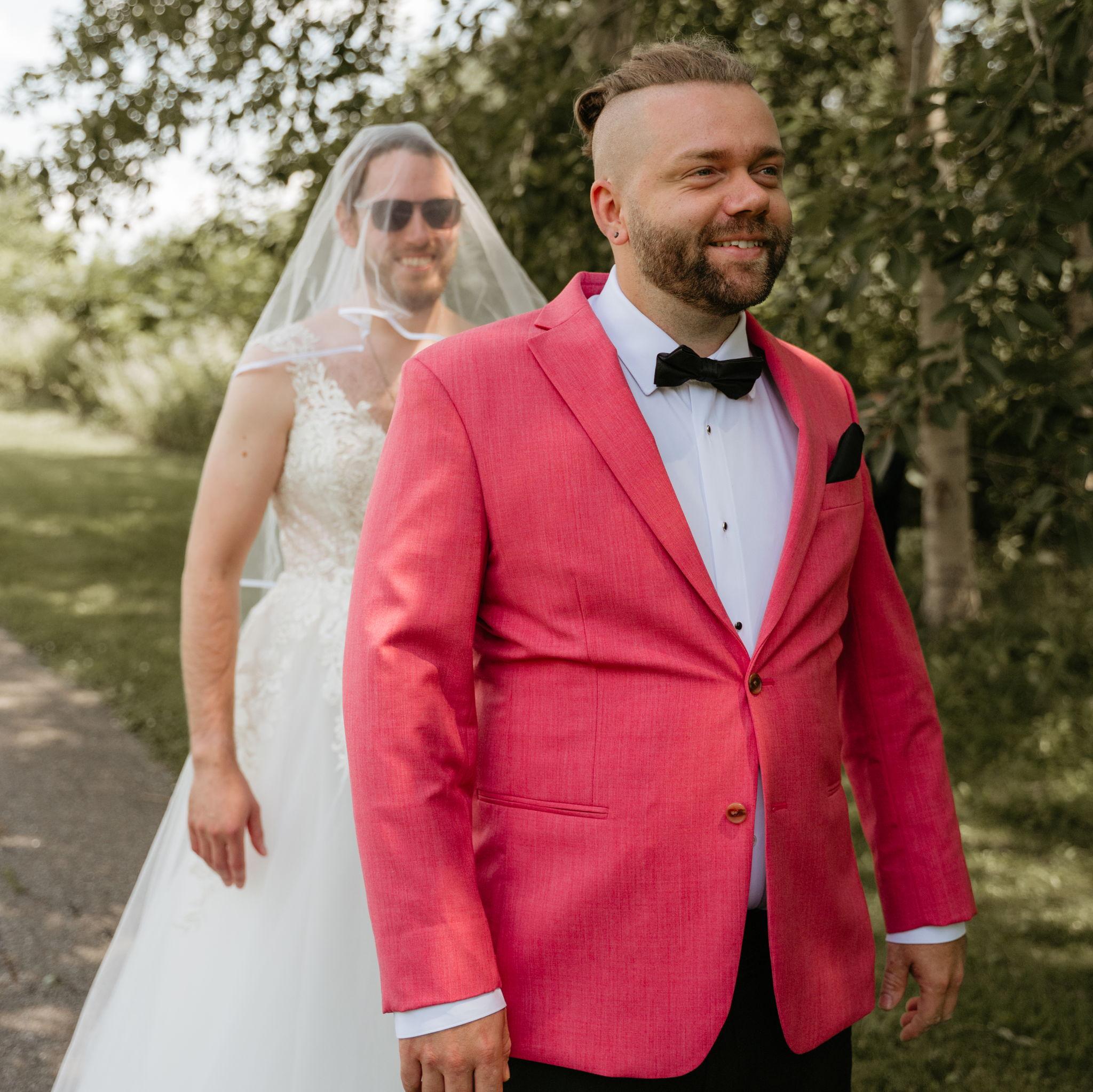 Il ne se doute de RIEN