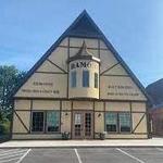 Damons BBQ and Biergarten