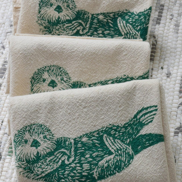 Organic Cotton Otter Cloth Napkins - Green Animal Decor, Set of 4