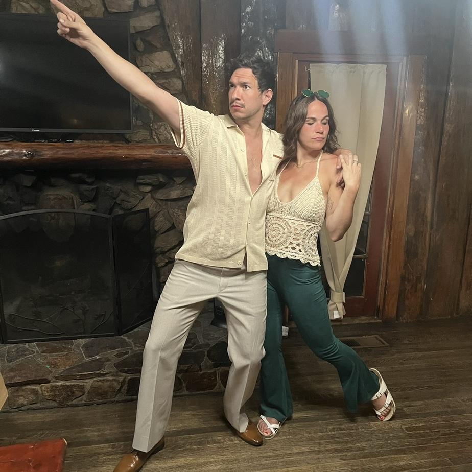 This is the vibe we want on the dance floor.