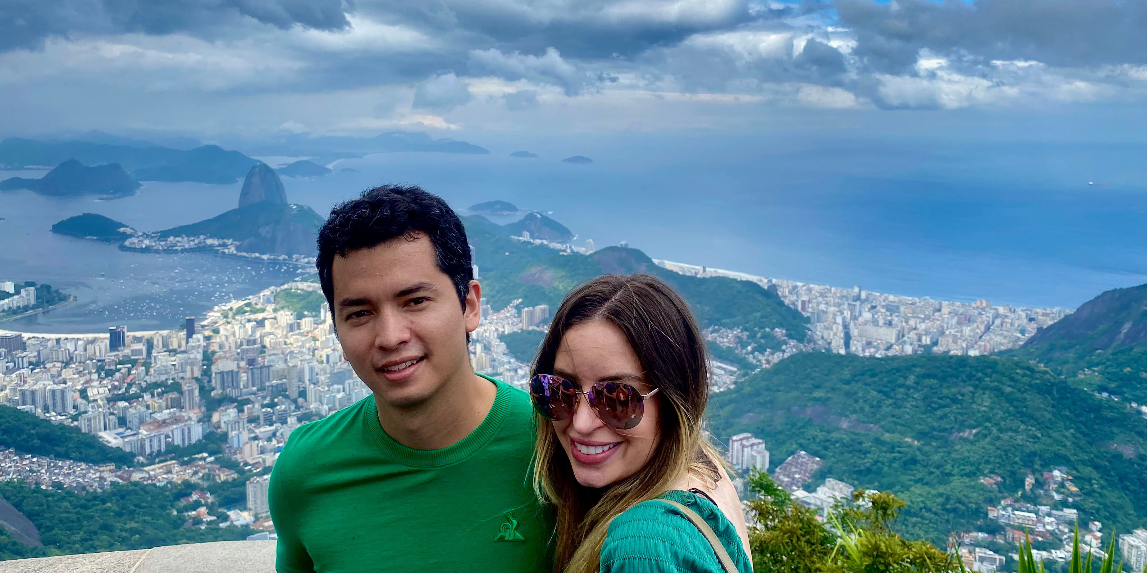 The Wedding Website of Nahala Aborashed and Andrés Vásquez